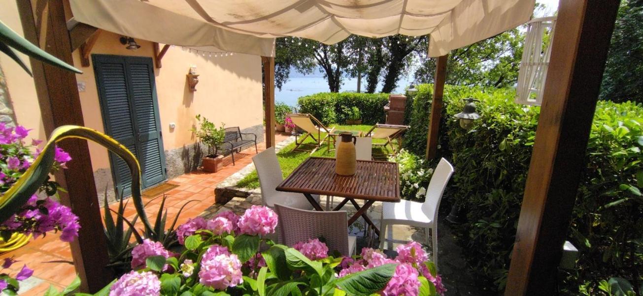Casa Vacanze Luna ปอร์โตเวเนเร ภายนอก รูปภาพ